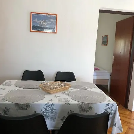 Suky Apartment